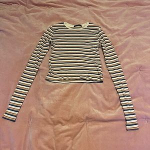 One size fits most Brandy Melville long sleeve crop top